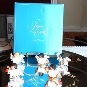 PEACE ON Earth Avon Porcelain Collectable Angels  1983 Set Of 5 New…